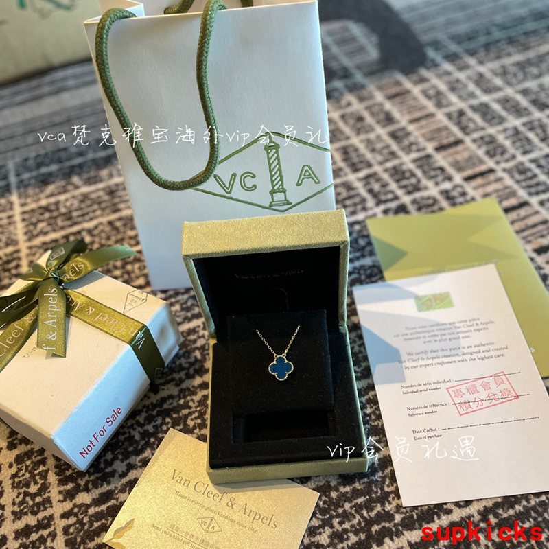 Van Cleef & Arples Jewelry