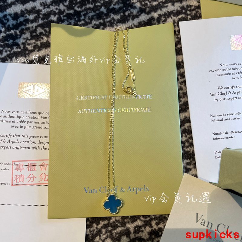 Van Cleef & Arples Jewelry