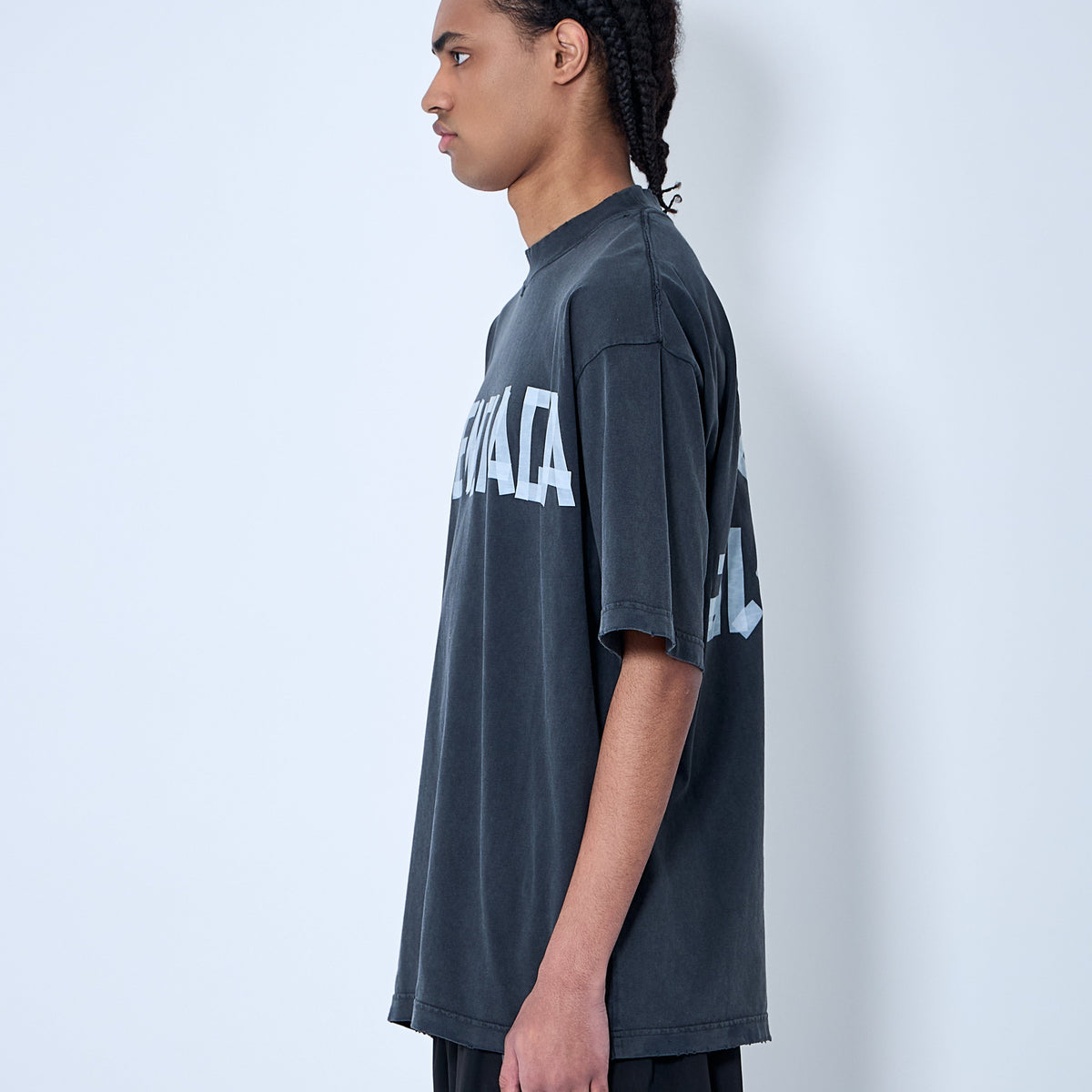 Balenciaga Men Medium Fit T-Shirt