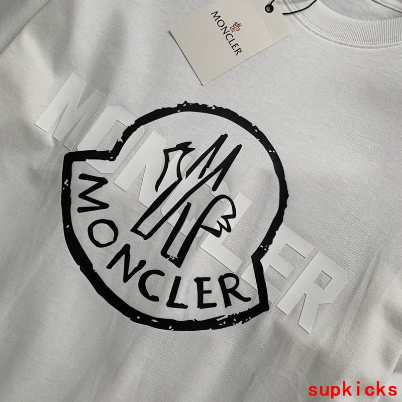 Moncler Luxury Cloth