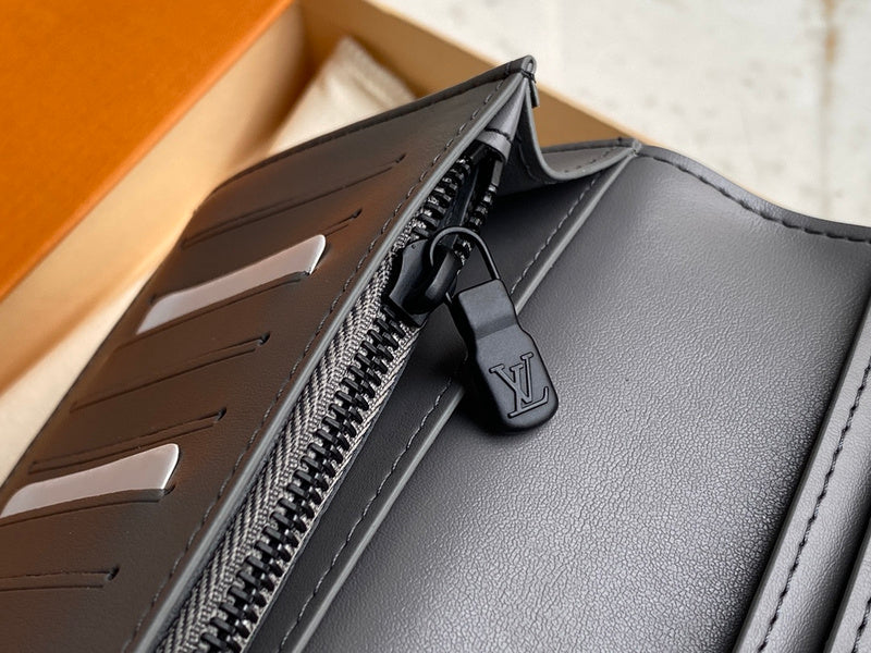 I W Fashion Lu-Vi Bags - 16677