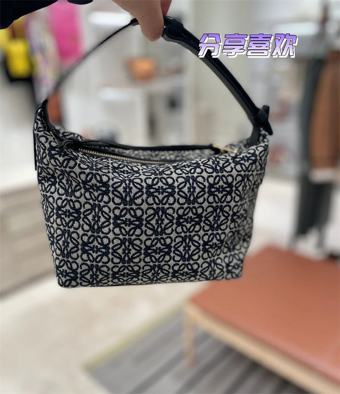 PHA - LWO Bags - 019