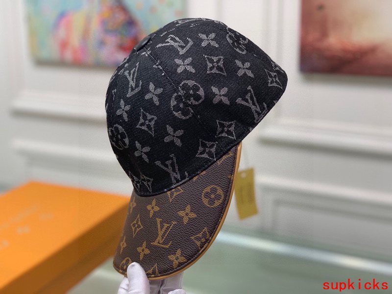 Louis Vuitton Luxury Cap