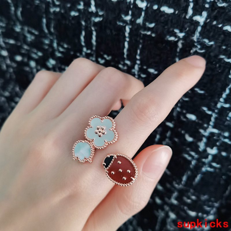 Van Cleef & Arples Jewelry