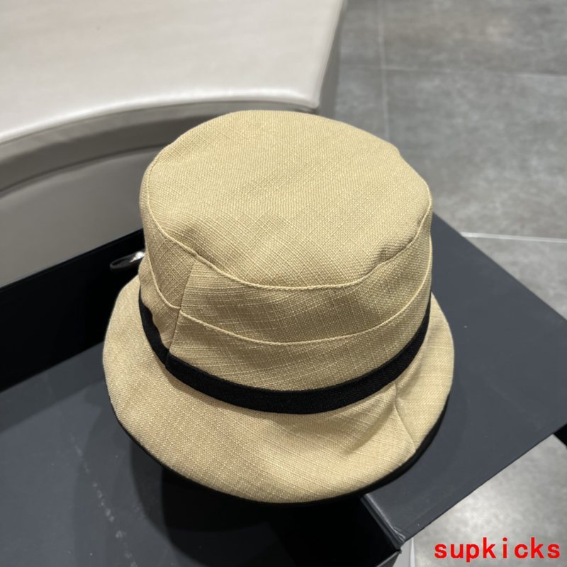 Louis Vuitton Luxury Cap