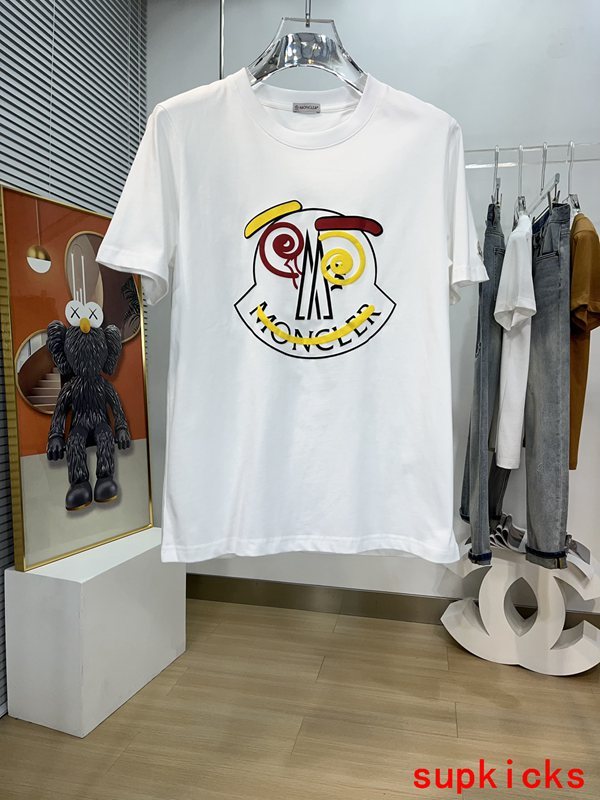 Moncler Luxury Cloth