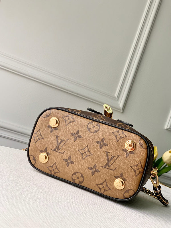 LOV2 Bags - Luxurious Bags  2675