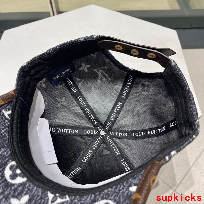 Louis Vuitton Luxury Cap