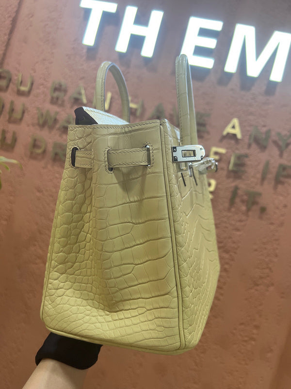 PHA - HMS Bags - 1520