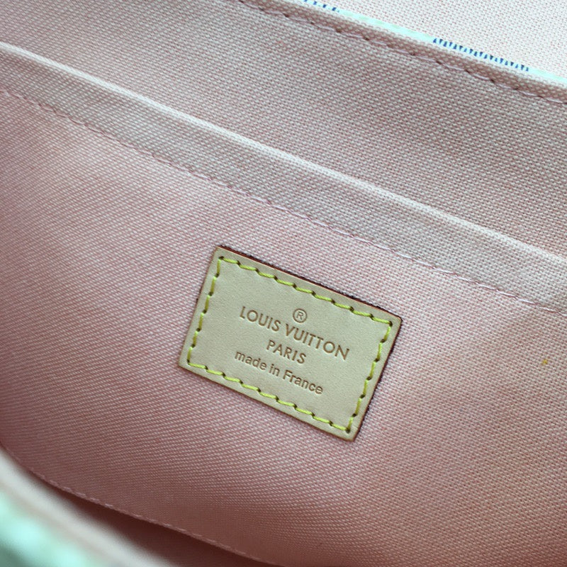 LOV2 Bags - Luxurious Bags  897