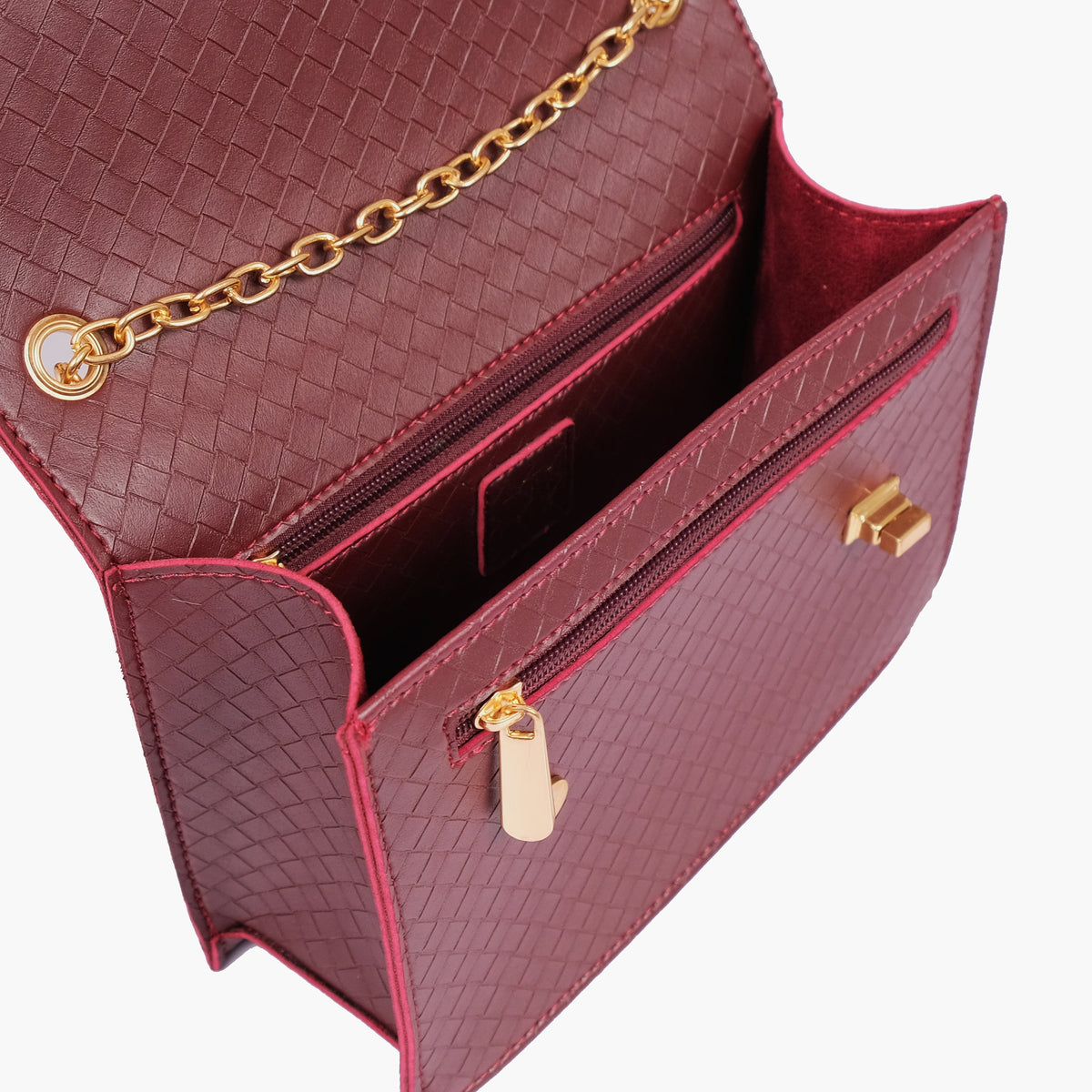 Burgundy weaved chain shoulder bag with twist lock