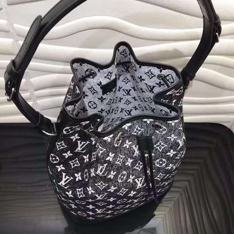LOV2 Bags - Luxurious Bags  517