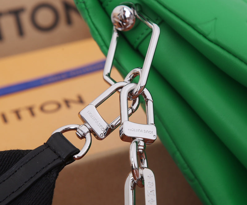 I W Fashion Lu-Vi bags - 17108