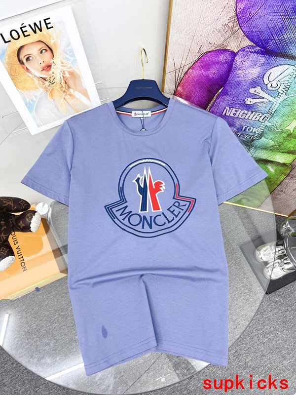 Moncler Luxury Cloth