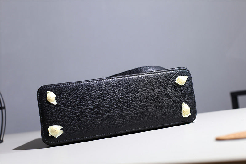 I W Fashion Lu-Vi bags - 8388