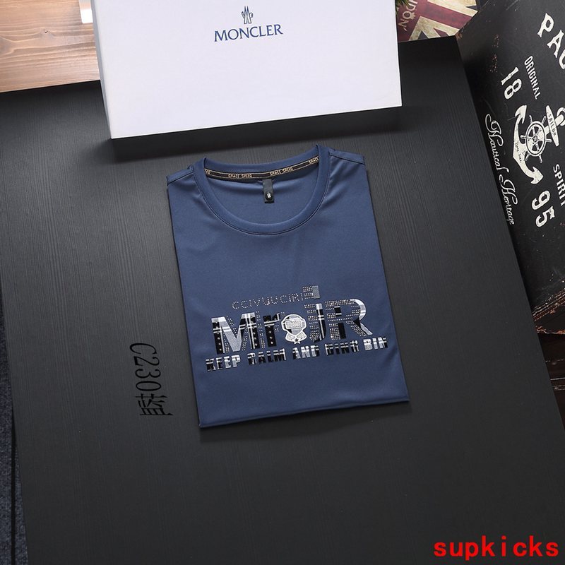 Moncler Luxury Cloth