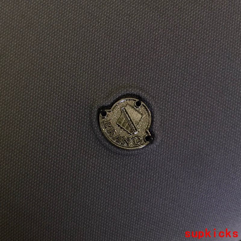 Moncler Luxury Cloth