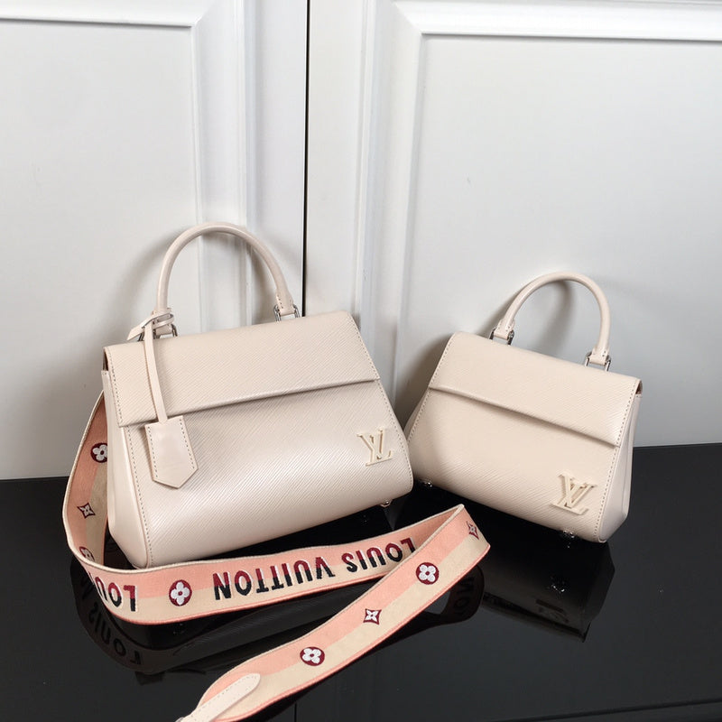 I W Fashion Lu-Vi bags - 17240