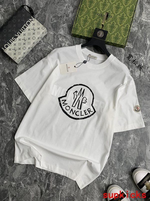 Moncler Luxury Cloth
