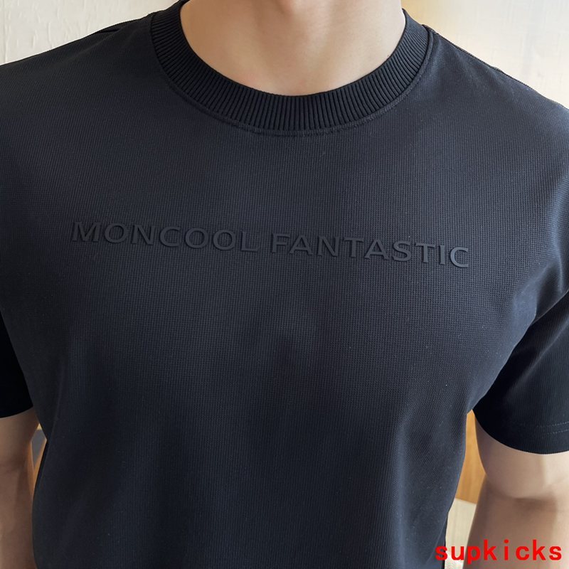 Moncler Luxury Cloth