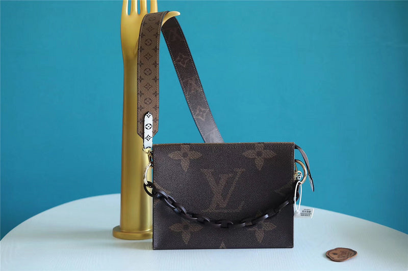 I W Fashion Lu-Vi bags - 8392