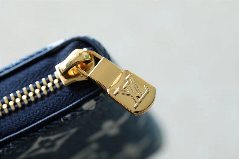 I W Fashion Lu-Vi bags - 8880