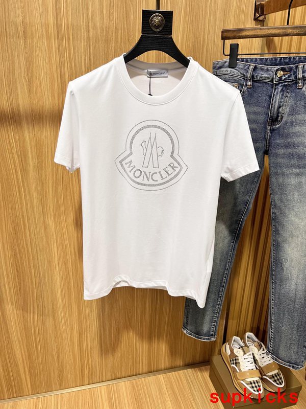 Moncler Luxury Cloth