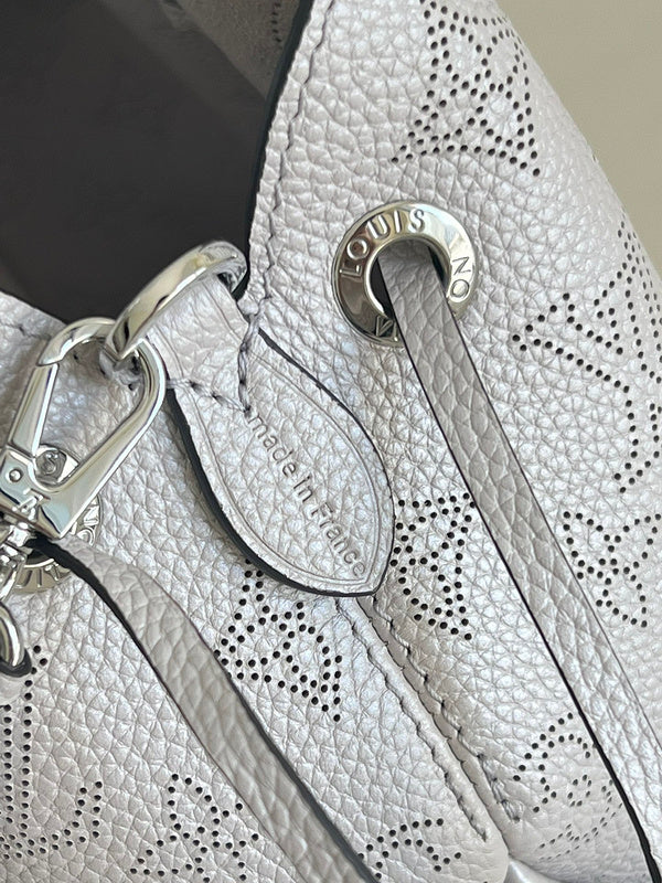 I W Fashion Lu-Vi bags - 17264