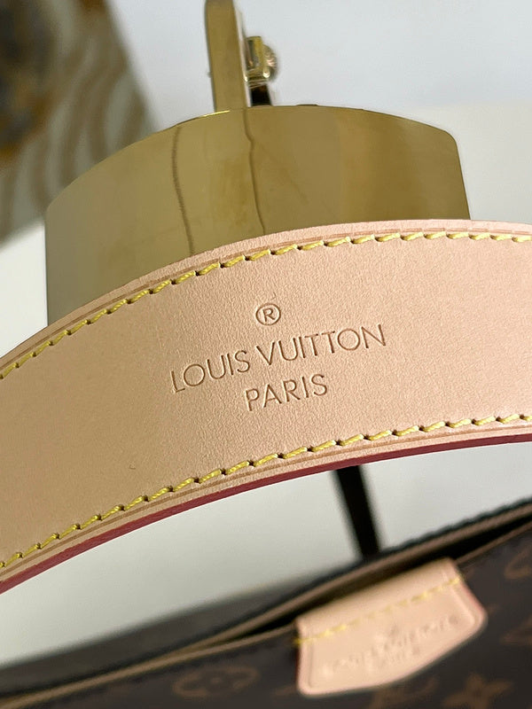 I W Fashion Lu-Vi bags - 17306