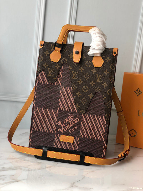 I W Fashion Lu-Vi bags - 17786