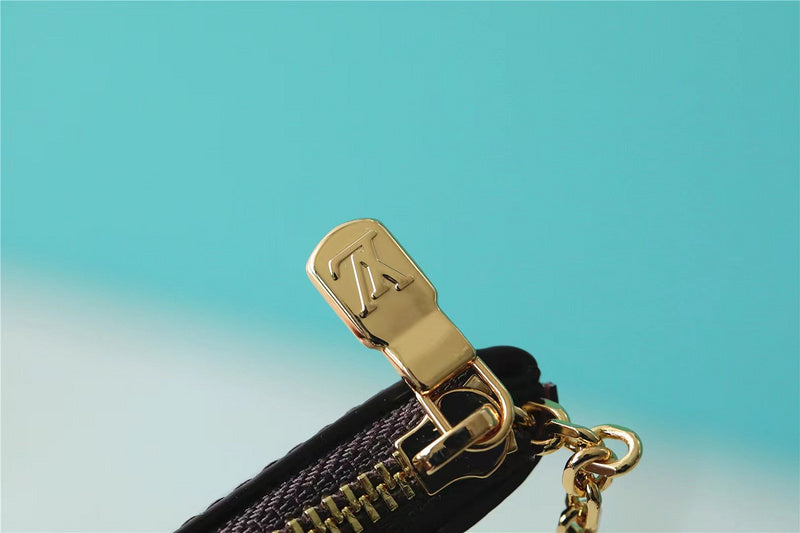 I W Fashion Lu-Vi bags - 8821