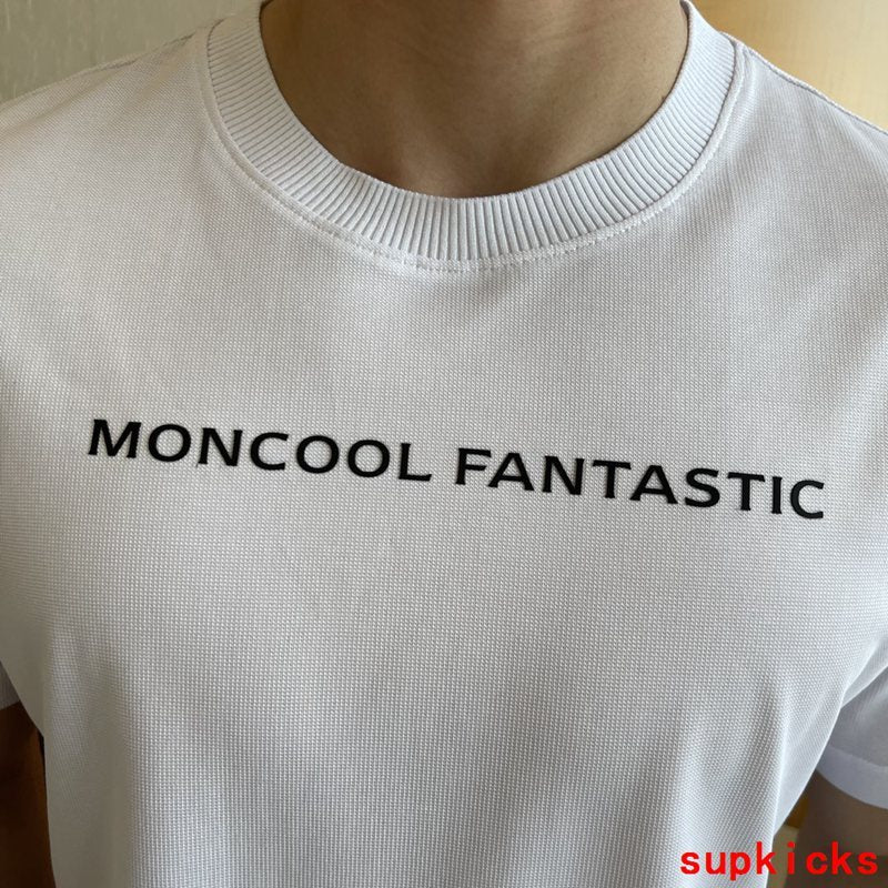 Moncler Luxury Cloth
