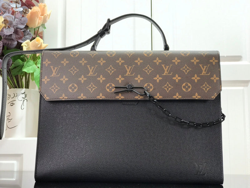 I W Fashion Lu-Vi bags - 17640