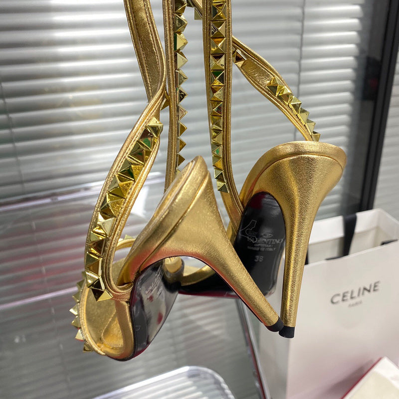 Valentino GARAVANI Luxury Shoes