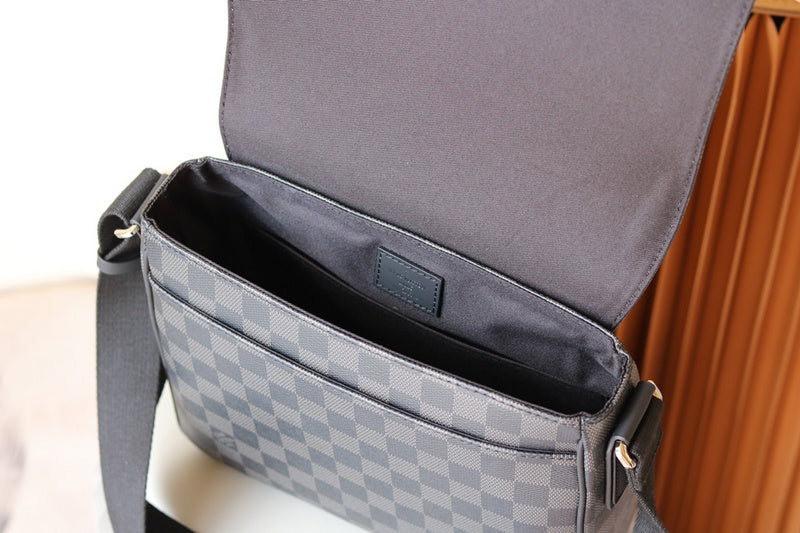 I W Fashion Lu-Vi bags - 17190