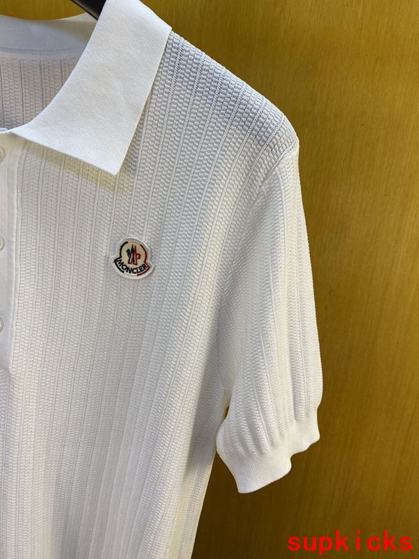 Moncler Luxury Cloth