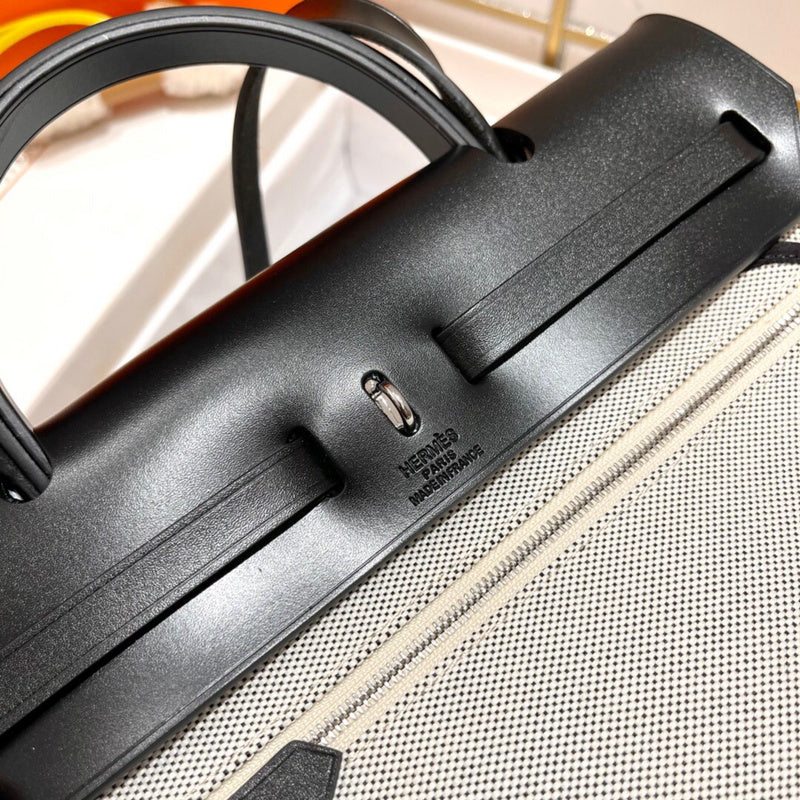 PHA - HMS Bags - 1702