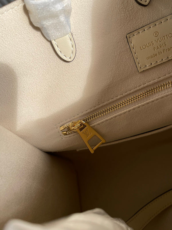 I W Fashion Lu-Vi bags - 17692