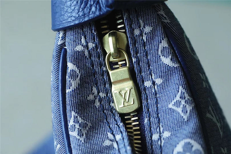 I W Fashion Lu-Vi bags - 9944