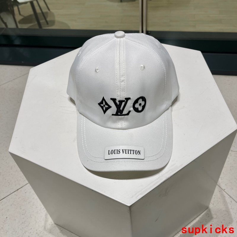 Louis Vuitton Luxury Cap