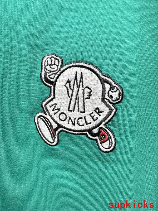 Moncler Luxury Cloth