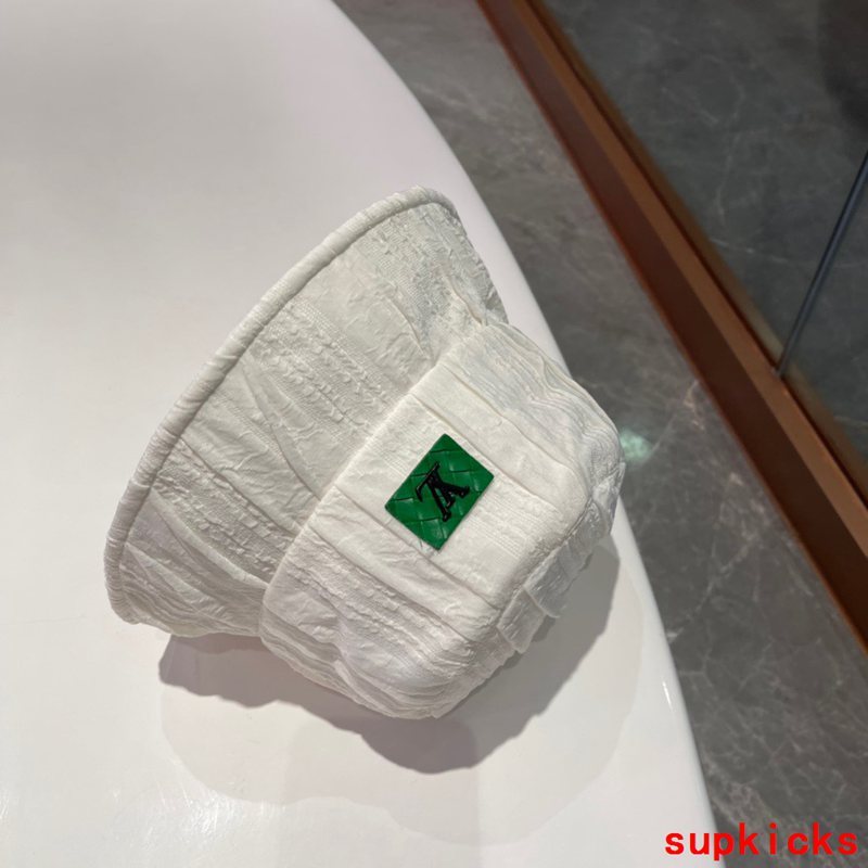 Louis Vuitton Luxury Cap
