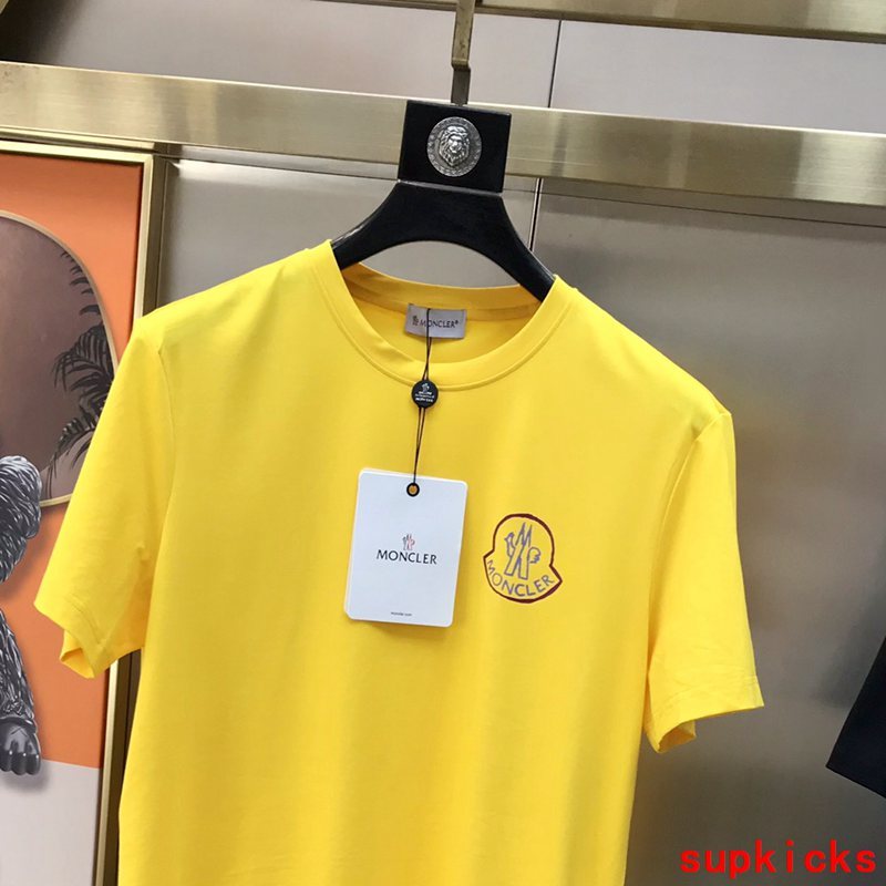 Moncler Luxury Cloth