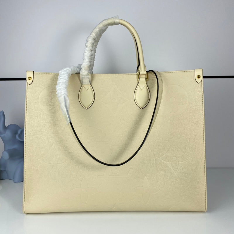 I W Fashion Lu-Vi bags - 17705