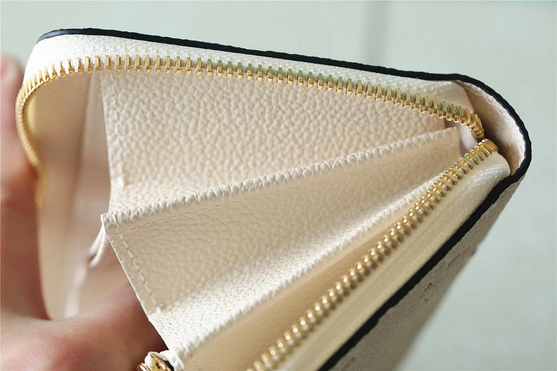 I W Fashion Lu-Vi bags - 8748