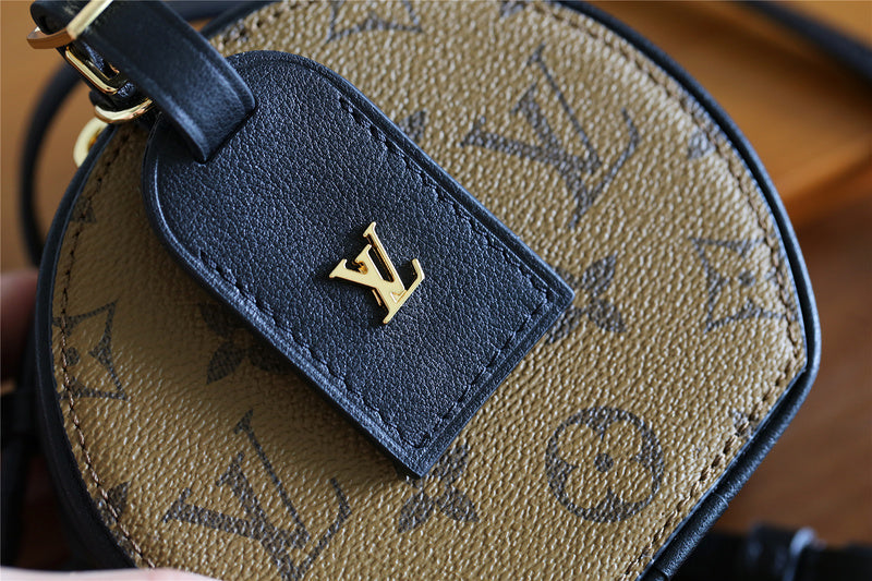 I W Fashion Lu-Vi bags - 8326