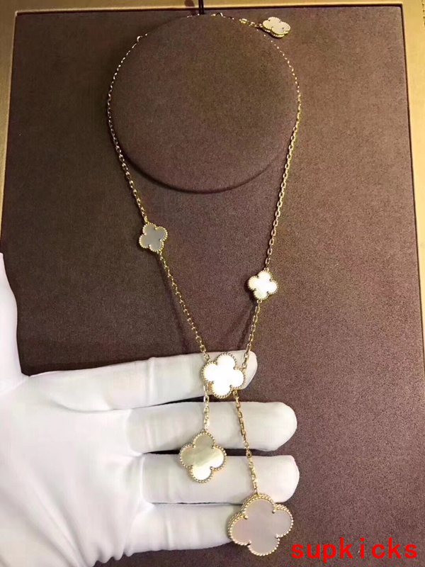 Van Cleef & Arples Jewelry