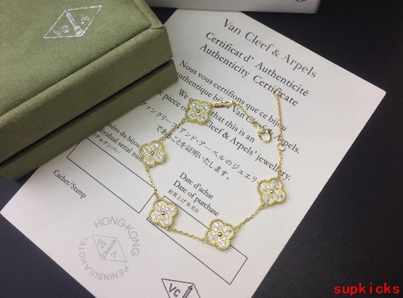 Van Cleef & Arples Jewelry