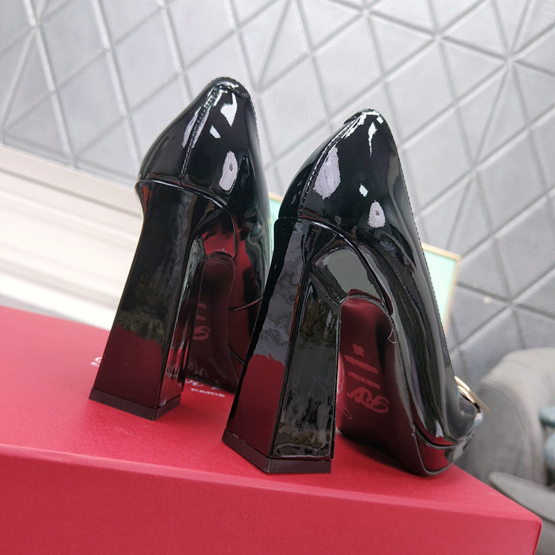 Roger Vivier Luxury Shoes
