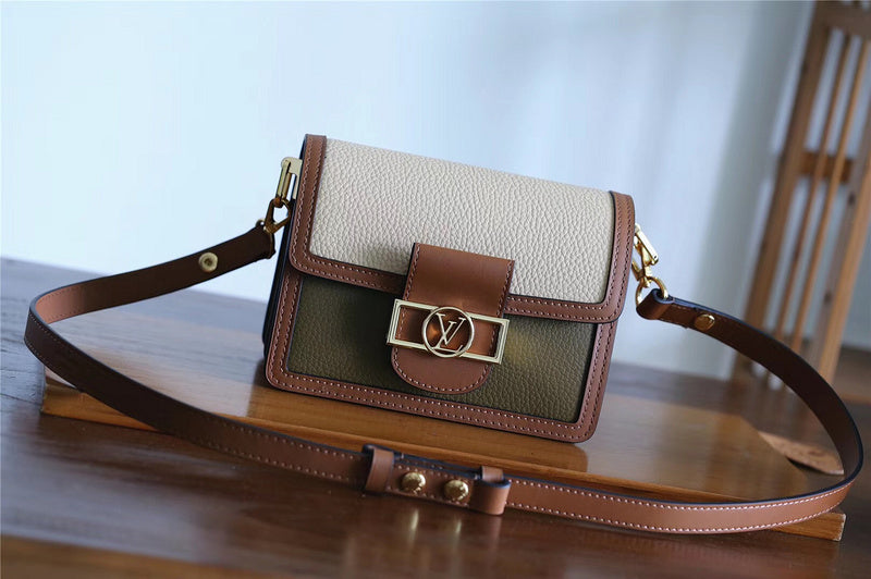 I W Fashion Lu-Vi bags - 8133